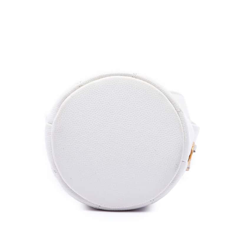 Chanel Mini Quilted Caviar Twist Your Buttons Drawstring Bucket Bag White Leather Very good condition - Inside View