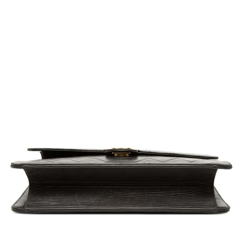 Chanel Medium CC Quilted Lambskin Single Flap Black Leather Very good condition - Inside View