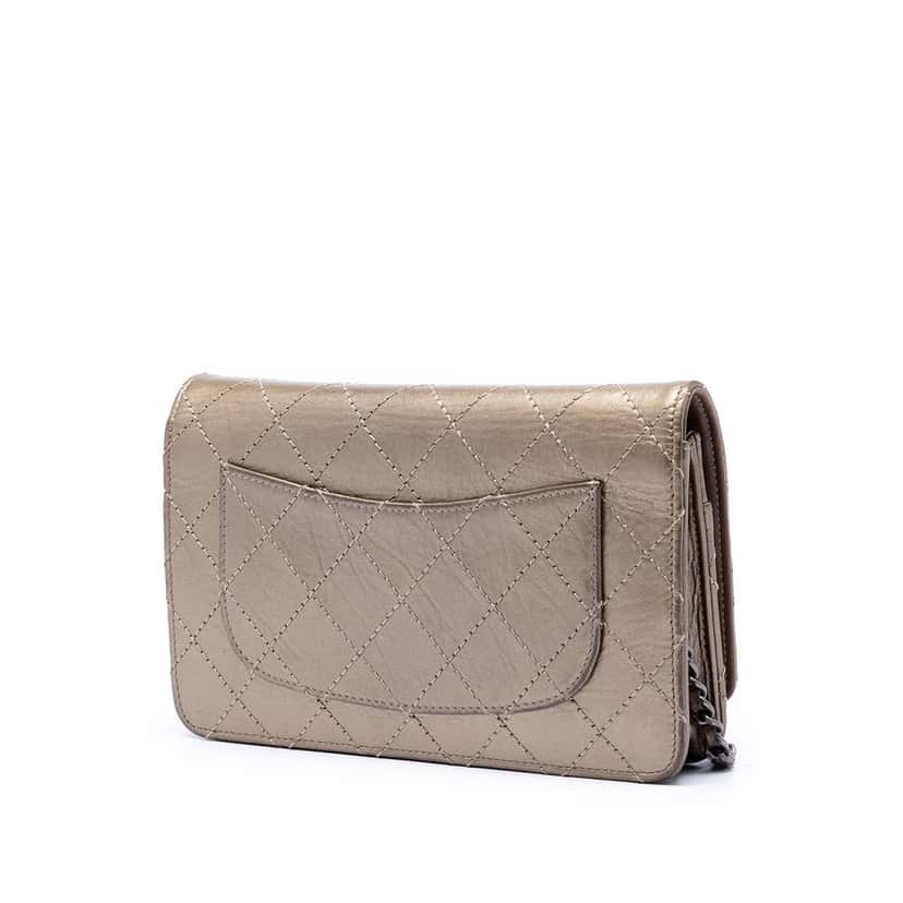 Chanel Quilted Metallic Aged Calfskin Reissue 2.55 Wallet on Chain Brown Leather Very good condition - Back View