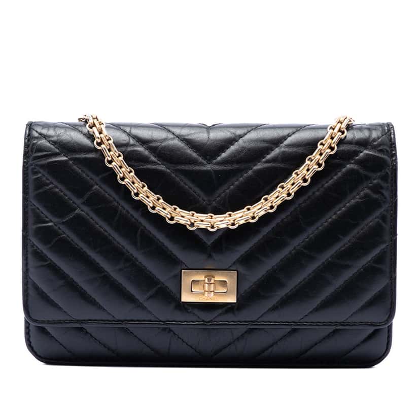 Chanel Reissue 2.55 Chevron Aged Calfskin Wallet on Chain Black Leather Very good condition - Front View