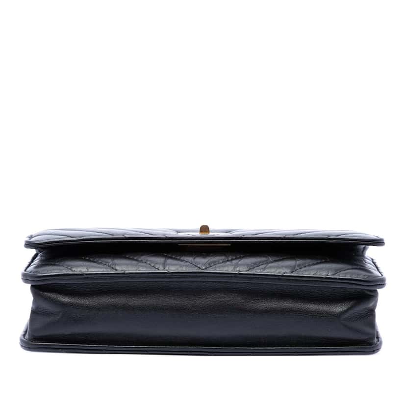 Chanel Reissue 2.55 Chevron Aged Calfskin Wallet on Chain Black Leather Very good condition - Inside View
