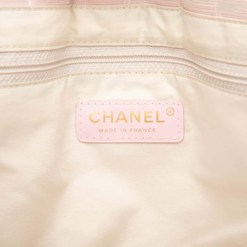 Chanel New Travel Line Nylon Tote Pink Very good condition - Box View