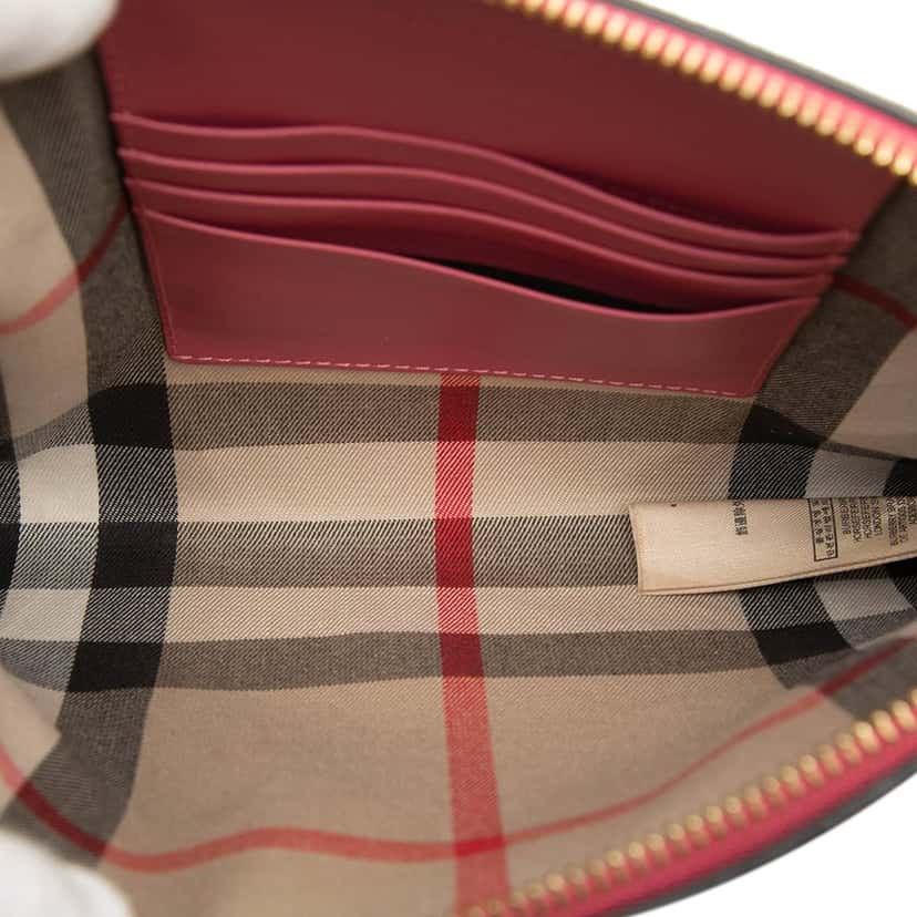 Burberry Grained Leather Peyton Crossbody Pink Leather Very good condition - Model View