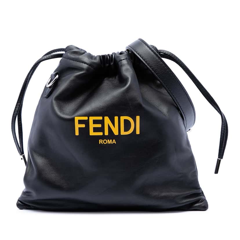 Fendi Leather Pack Pouch Bag Black Leather Very good condition - Front View