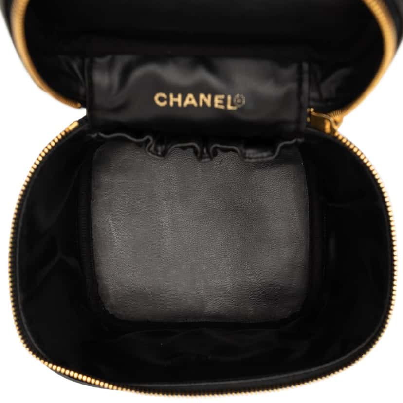 Chanel CC Caviar Vanity Bag Black Leather Very good condition - Model View