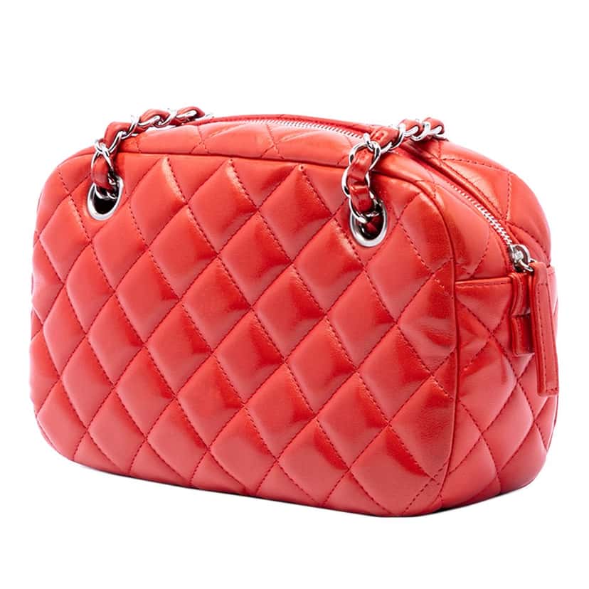 Chanel Quilted Lambskin Camera Bag Red Leather Very good condition - Back View