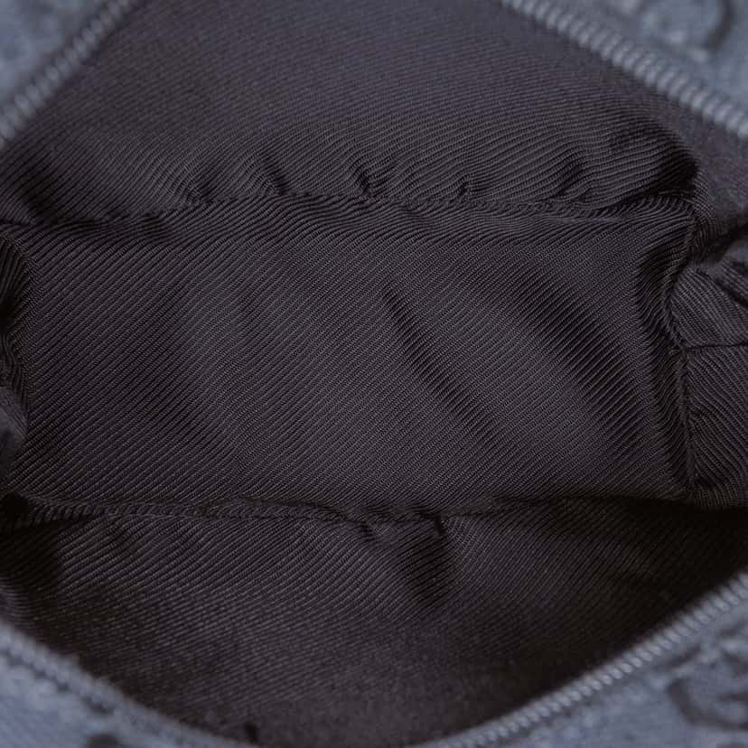 Gucci GG Canvas Handbag Blue Very good condition - Model View
