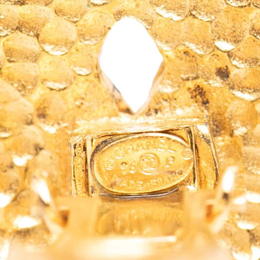 Chanel Gold Plated Logo Diamond Clip On Earrings Gold Metal Very good condition - Inside View