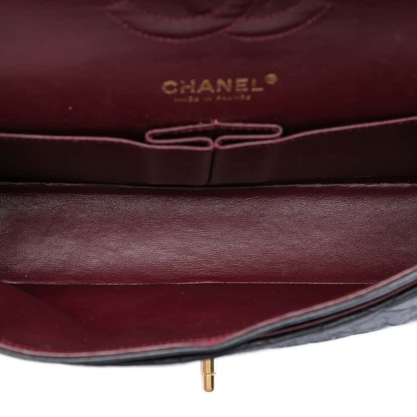 Chanel Medium Classic Lambskin Double Flap Black Leather Very good condition - Model View