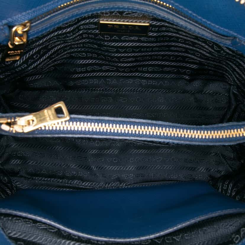 Prada Small Saffiano Lux Promenade Satchel Blue Leather Very good condition - Model View