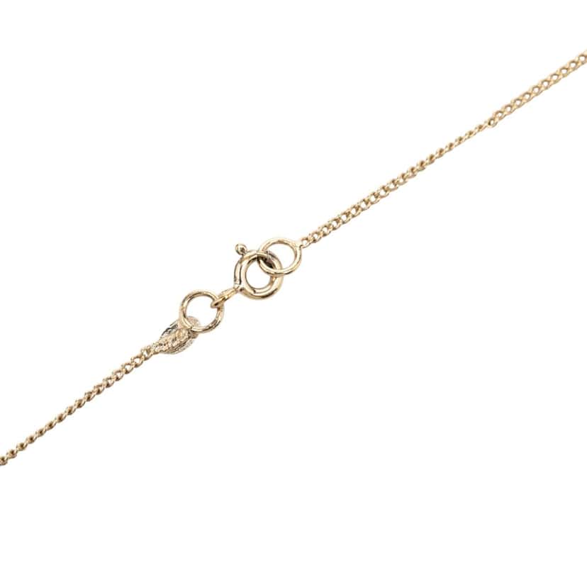 Chanel CC Gold Plated Laquered Heart Pendant Necklace Gold Metal Very good condition - Model View