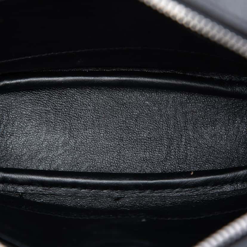 Saint Laurent Studded Calfskin Monogram Heart Blogger Crossbody Black Leather Very good condition - Model View