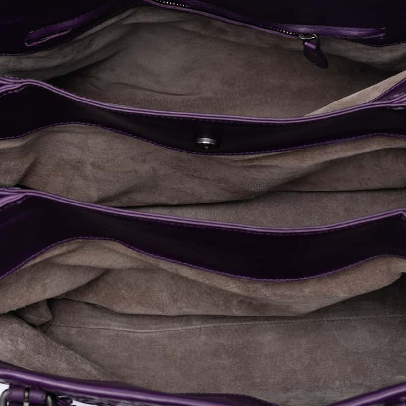 Bottega Veneta Medium Nappa Intrecciato Roma Tote Purple Leather Very good condition - Model View