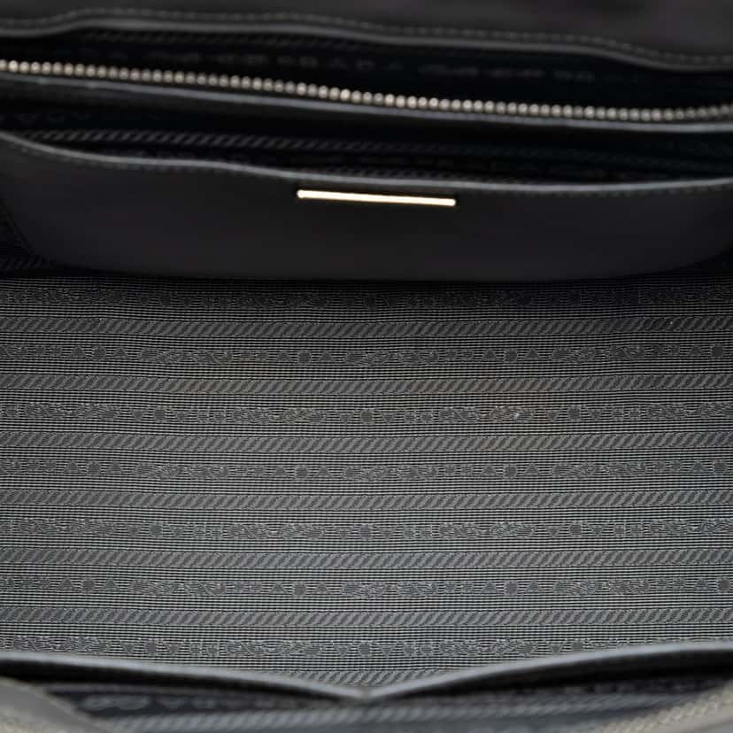 Prada Medium Saffiano Lux Galleria Double Zip Satchel Other Leather Very good condition - Model View