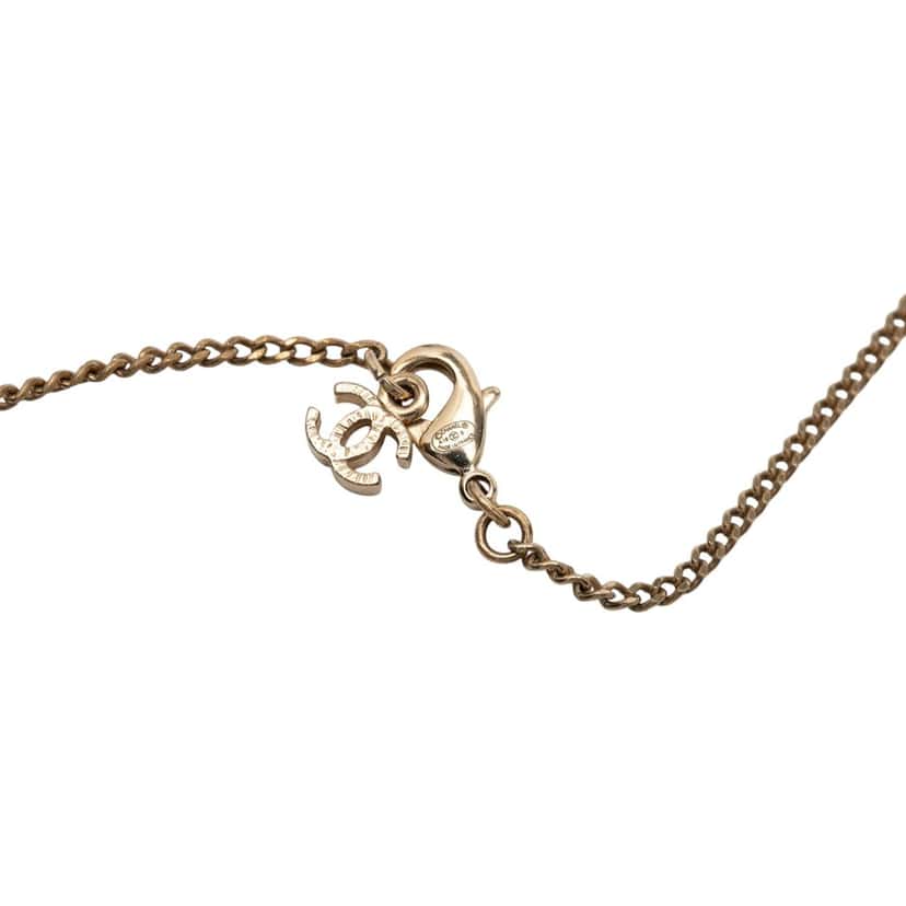 Chanel CC Brass and Strass Pendant Necklace Gold Metal Very good condition - Model View