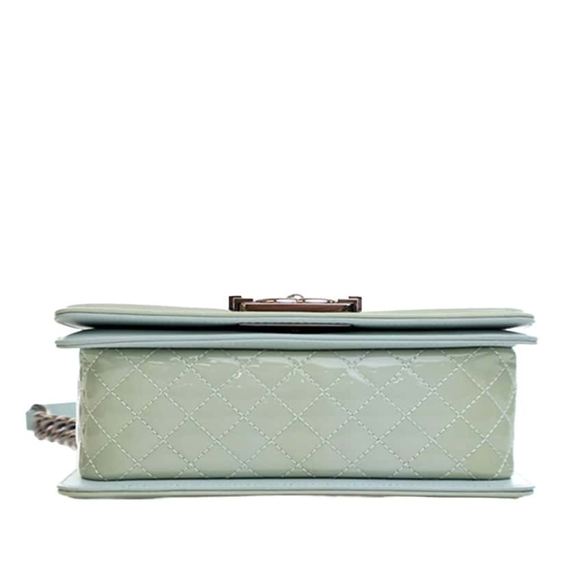 Chanel Small Quilted Patent Boy Flap Green Leather Very good condition - Box View