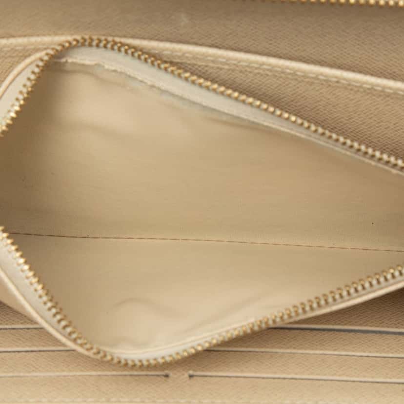 Louis Vuitton Damier Azur Zippy Long Wallet White Very good condition - Box View