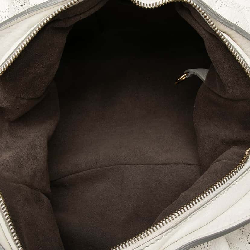 Louis Vuitton Monogram Mahina XS White Leather Very good condition - Model View