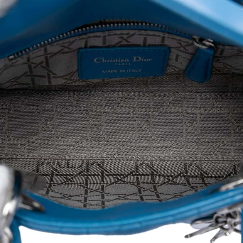 Dior Mini Lambskin Cannage Lady Dior Blue Leather Very good condition - Model View