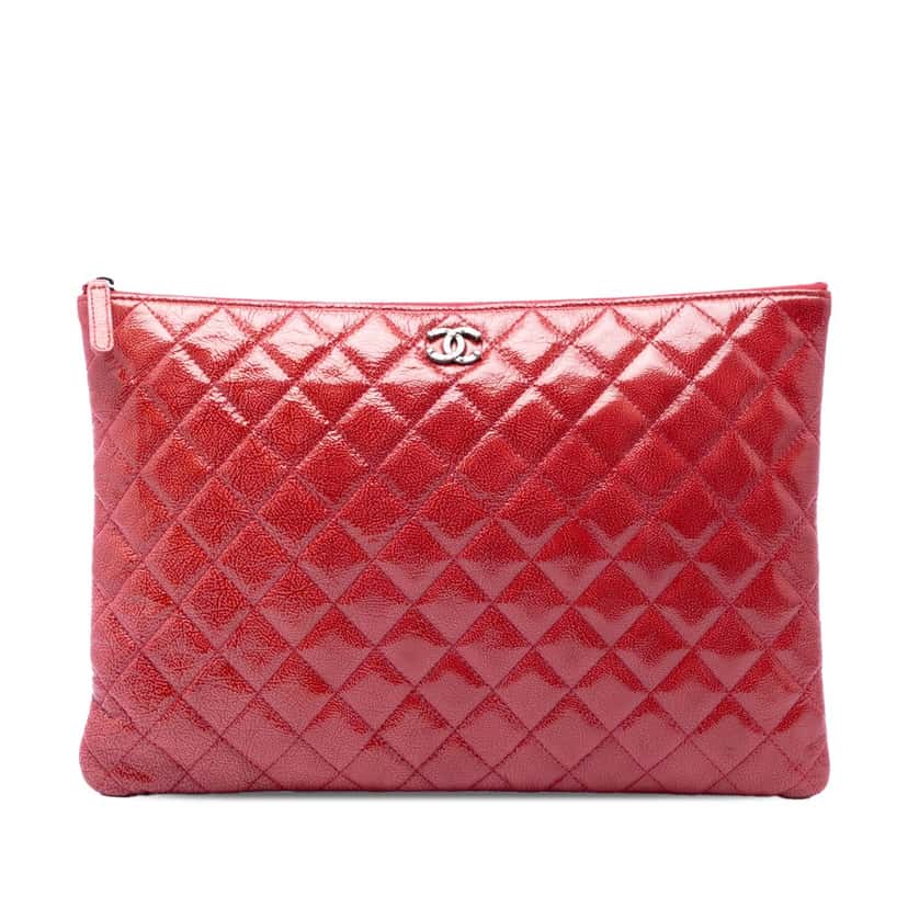 Chanel Large Quilted Patent O Case Clutch Red Leather Very good condition - Front View