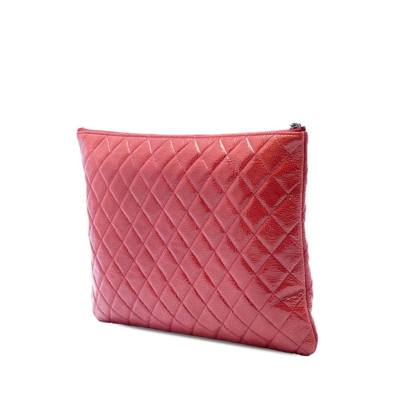 Chanel Large Quilted Patent O Case Clutch Red Leather Very good condition - Back View