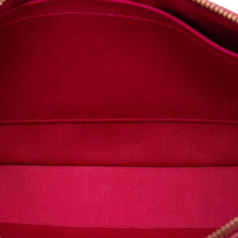 Louis Vuitton Monogram Vernis Pochette Accessoires Red Leather Very good condition - Model View