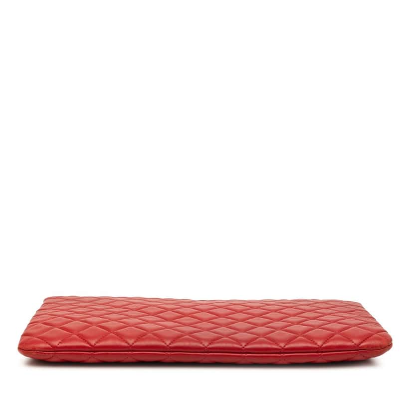 Chanel Large Quilted Lambskin O Case Clutch Red Leather Very good condition - Inside View