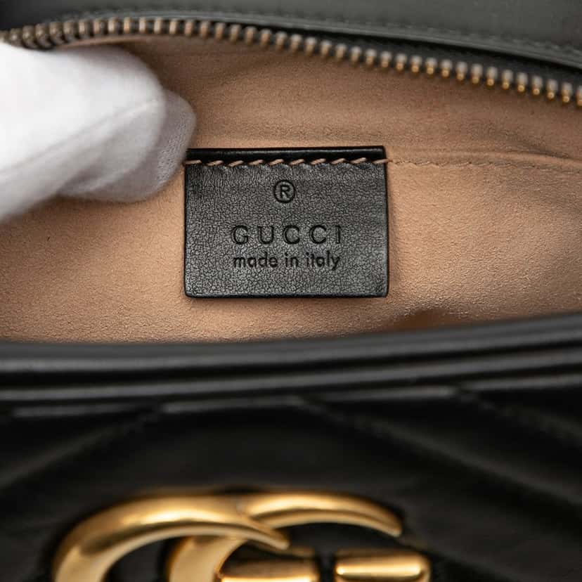 Gucci Small GG Marmont Matelasse Leather Crossbody Black Leather Very good condition - Box View