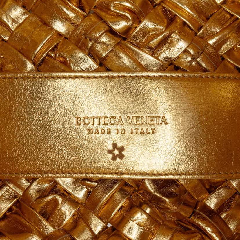 Bottega Veneta Metallic Lambskin Intrecciato Kalimero Cha Cha Shoulder Bag Gold Leather Very good condition - Box View