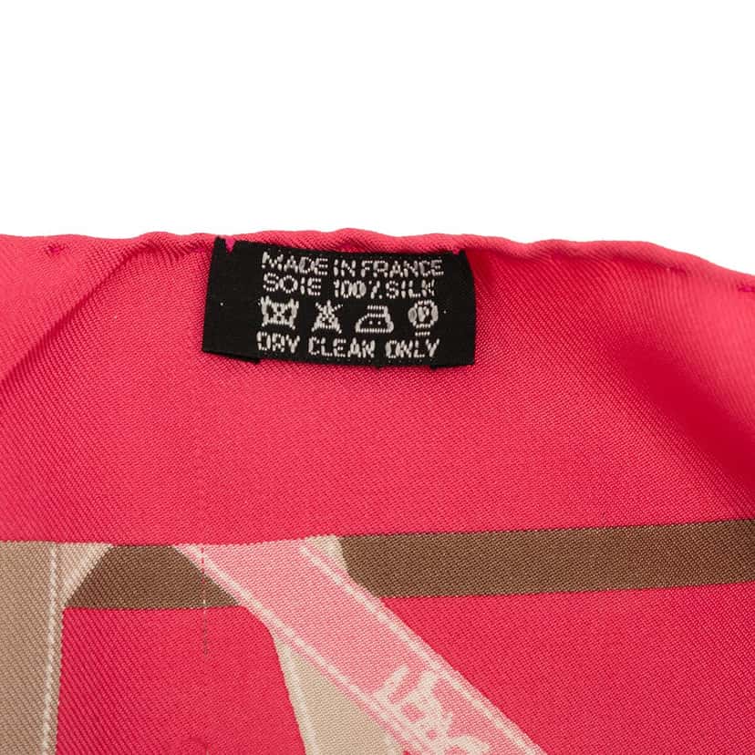 Hermès Bolduc Silk Pointu Triangle Scarf 90 Pink Very good condition - Box View