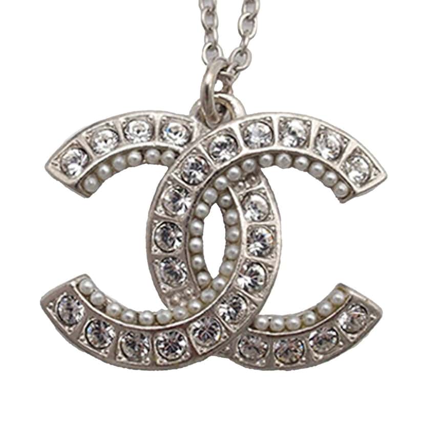 Chanel CC Brass Strass and Faux Pearl Pendant Necklace Silver Metal Very good condition - Model View