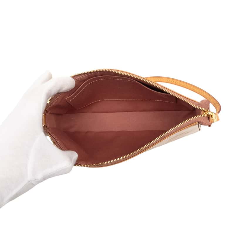 Louis Vuitton Monogram Vernis Pochette Accessoires Brown Leather Very good condition - Model View