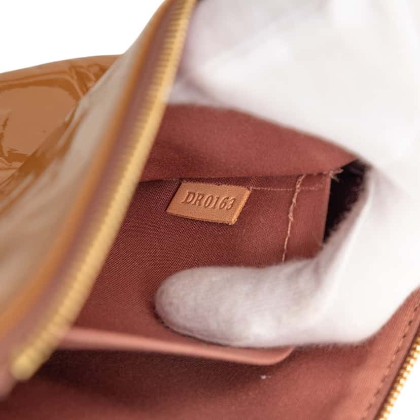 Louis Vuitton Monogram Vernis Pochette Accessoires Brown Leather Very good condition - Box View