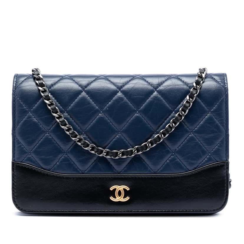 Chanel Bicolor Quilted Aged Calfskin Gabrielle Wallet On Chain Blue Leather Very good condition - Front View