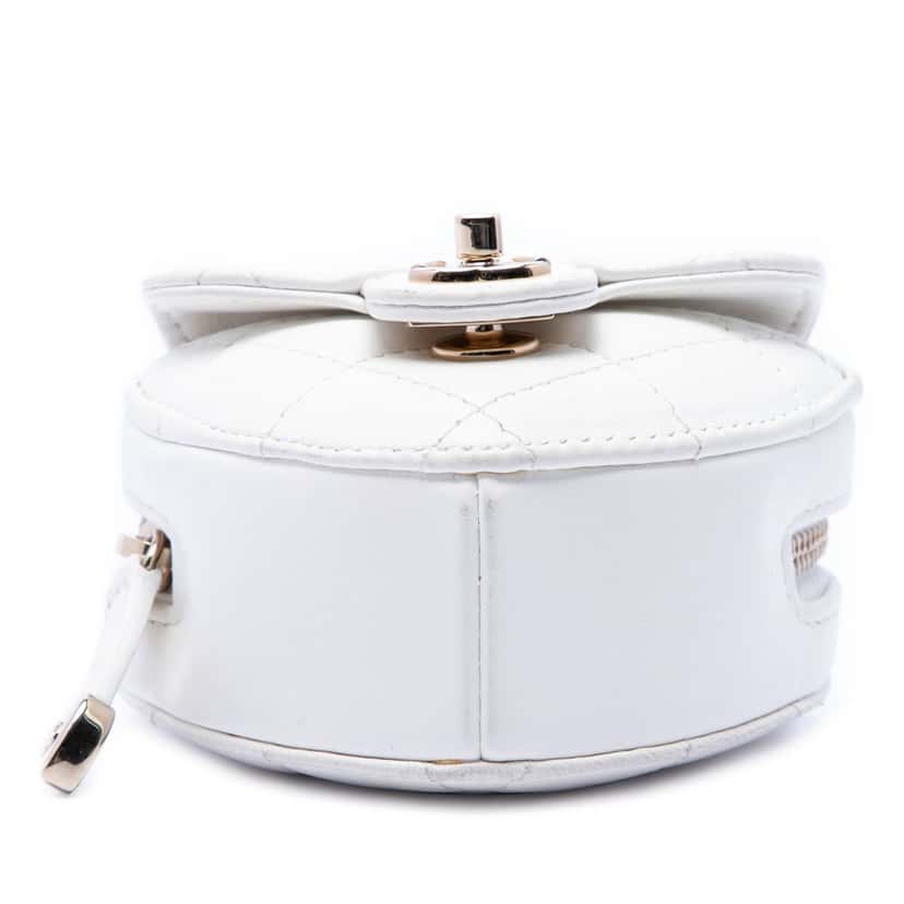 Chanel Mini Quilted Lambskin CC in Love Heart Necklace Bag White Leather Very good condition - Inside View