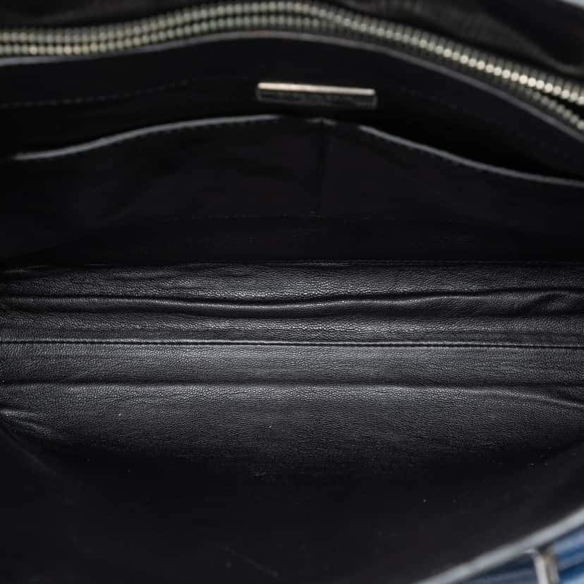 Prada Saffiano North South Tote Blue Leather Very good condition - Model View