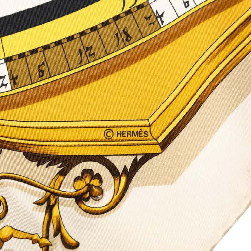 Hermès Astrologie Dies et Hore Silk Scarf 90 White Very good condition - Box View