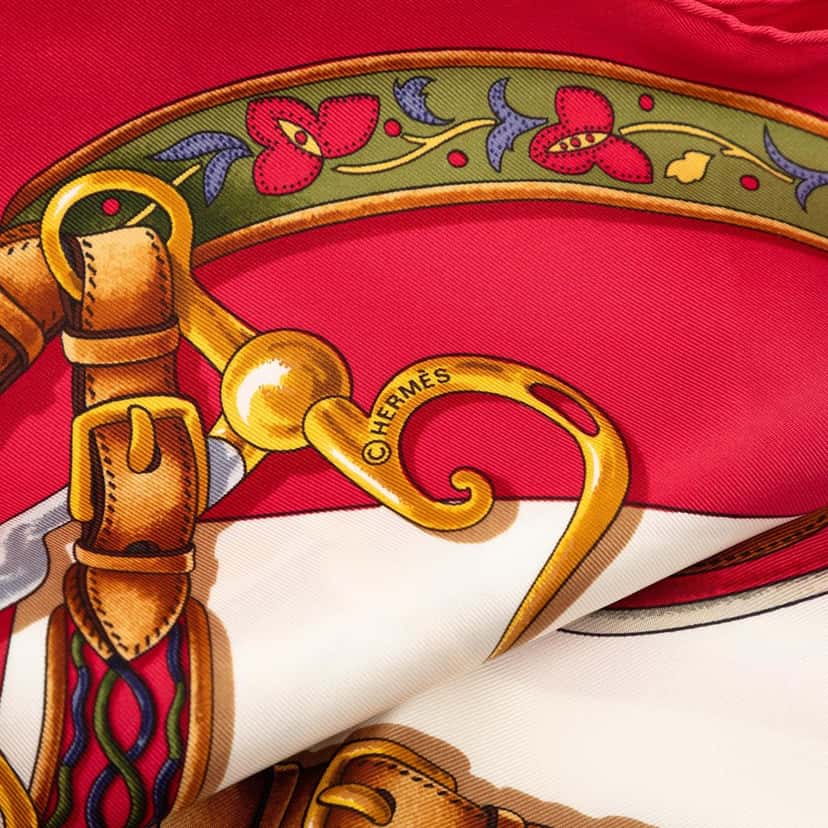 Hermès Festival des Amazones Silk Scarf 90 Red Very good condition - Back View