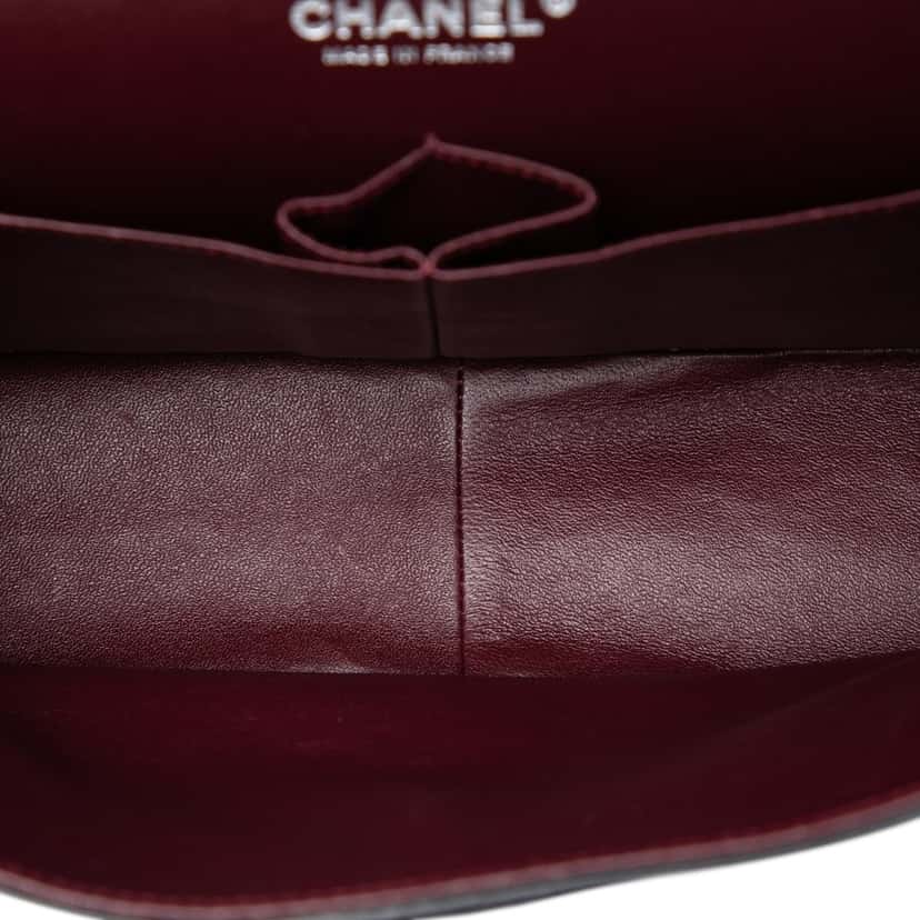 Chanel Jumbo Classic Lambskin Double Flap Black Leather Very good condition - Model View