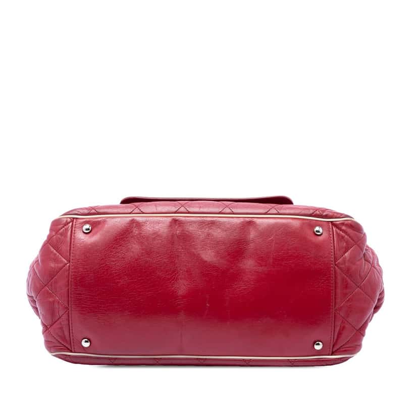 Chanel Quilted Aged Calfskin Reissue 2.55 East West Accordion Flap Red Leather Very good condition - Inside View