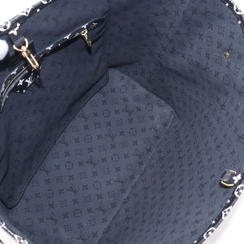 Louis Vuitton Monogram Giant Crafty Neverfull MM Red Very good condition - Inside View