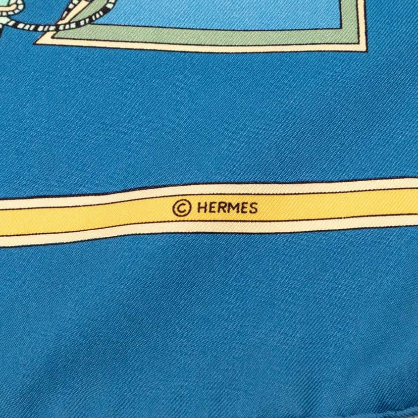 Hermès Le Temps des Marionnettes Silk Scarf 90 Blue Very good condition - Inside View