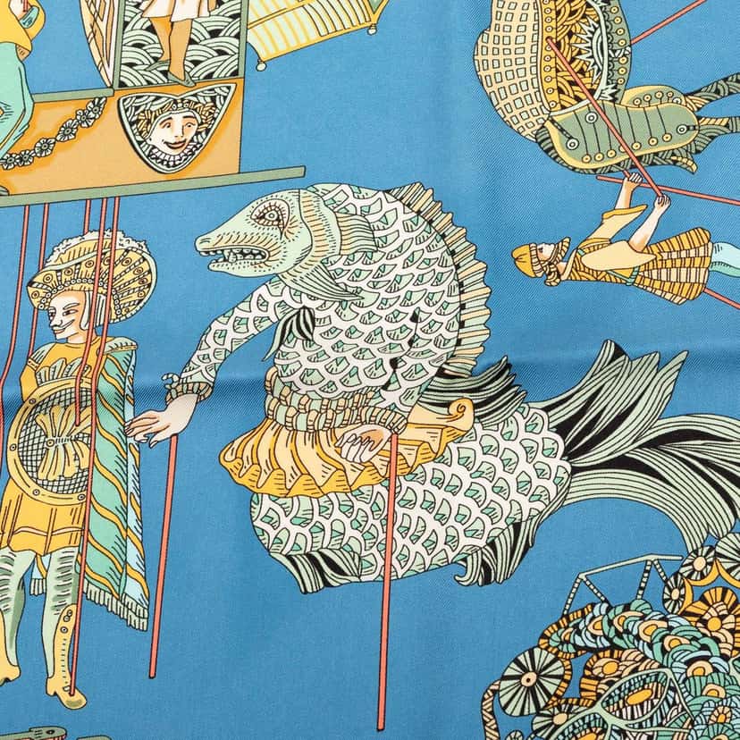 Hermès Le Temps des Marionnettes Silk Scarf 90 Blue Very good condition - Model View