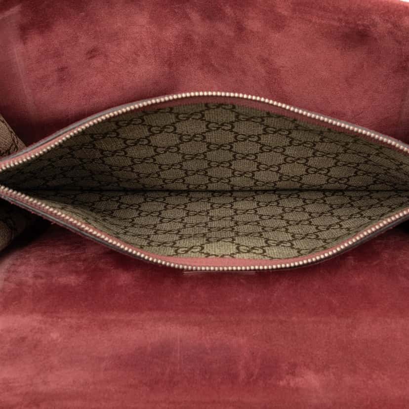 Gucci Medium GG Supreme Blooms Dionysus Shoulder Bag Beige Very good condition - Model View