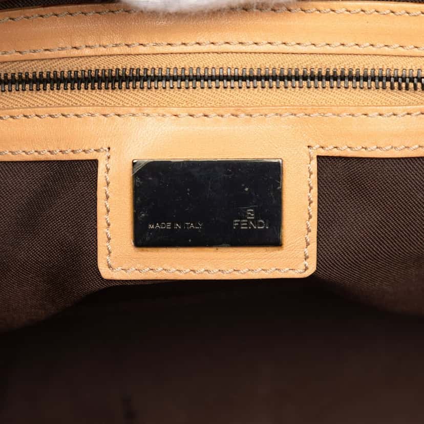 Fendi Zucchino Canvas Shoulder Bag Brown Very good condition - Box View