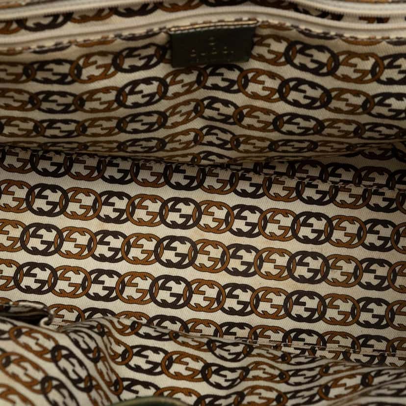 Gucci GG Canvas Princy Tote Beige Good condition - Model View