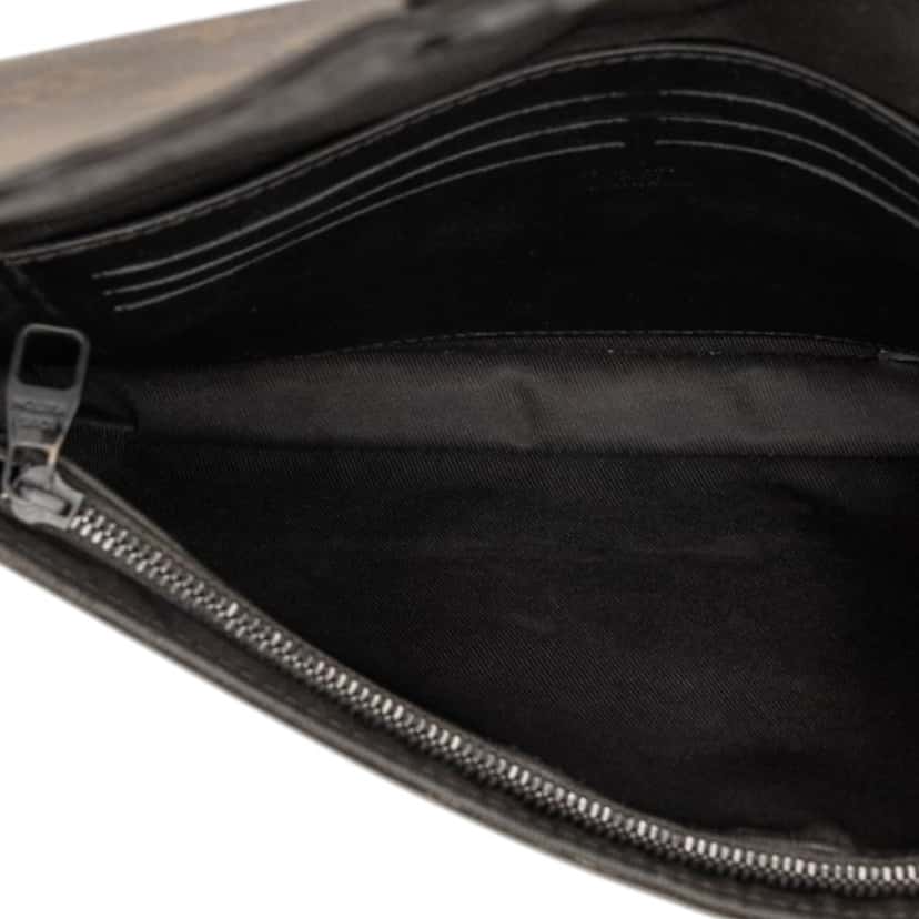 Louis Vuitton Monogram Macassar S Lock A4 Pouch Brown Very good condition - Model View