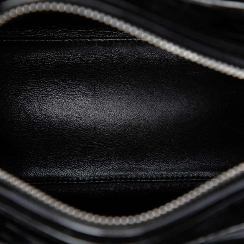 Dior Medium Patent Lady Dior Black Leather Very good condition - Model View