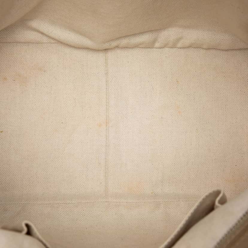 Gucci GG Canvas and Leather Bree Tote Beige Leather Very good condition - Model View