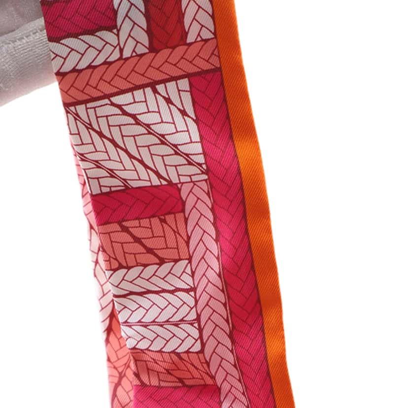 Hermès Tresses H Silk Twilly Scarf Pink Very good condition - Model View